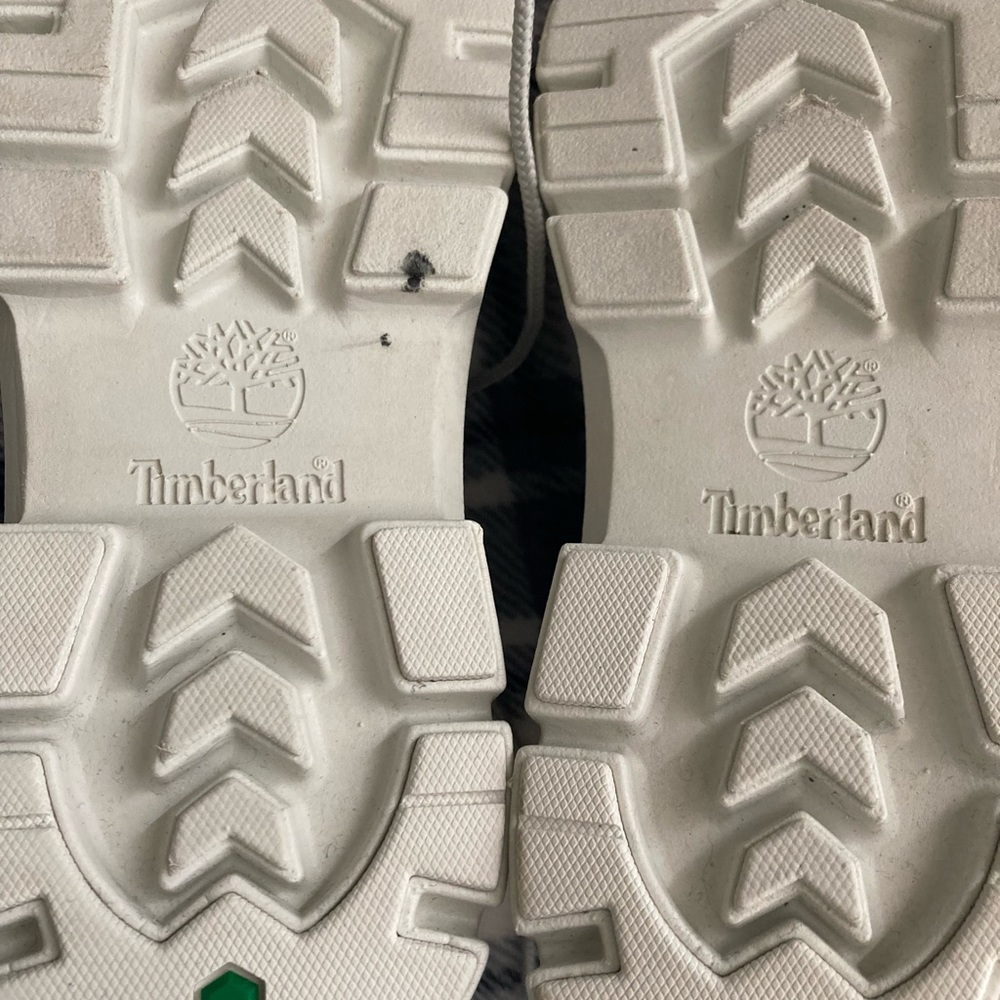 Timberland Chunky Sole Boots - Light Gray - Picture 6 of 8